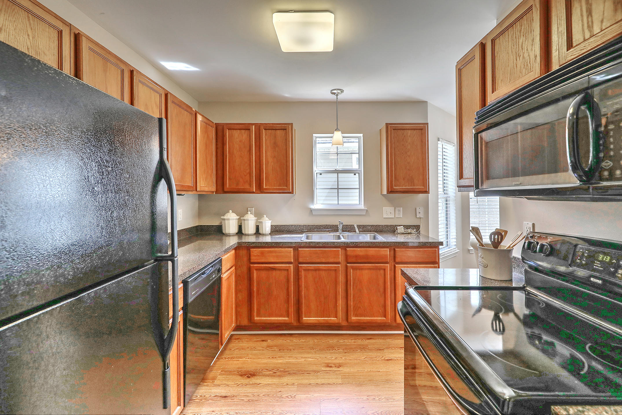 9290 Ayscough Road Summerville, SC 29485 - Photo 15 of 29 Kitchen
