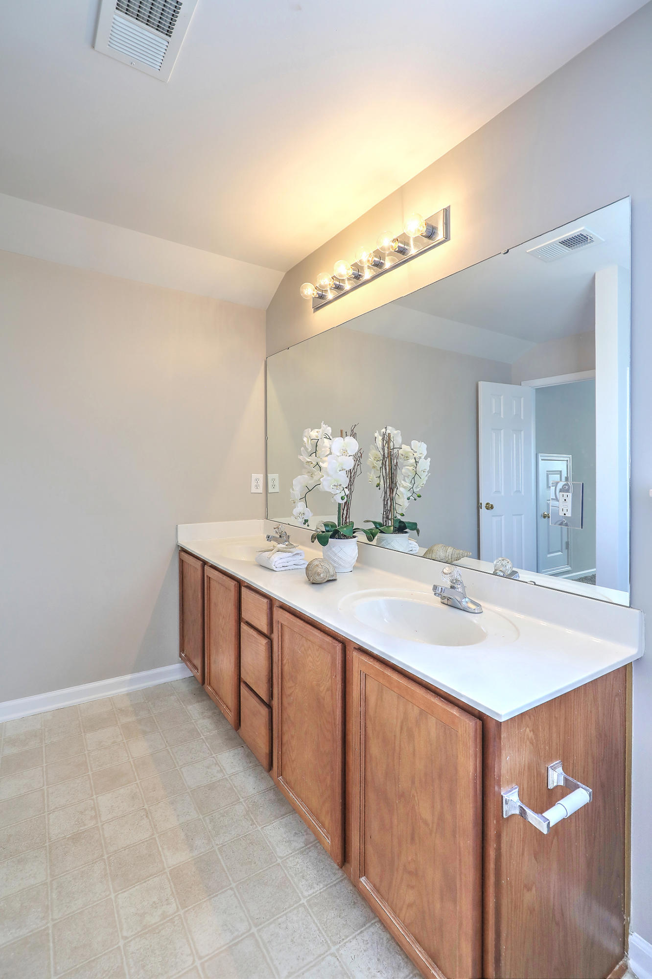 9290 Ayscough Road Summerville, SC 29485 - Photo 25 of 29 Second Floor Master Bathroom
