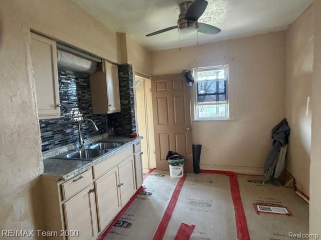 462 Campbell Street River Rouge, MI 48218 - Photo 6 of 17