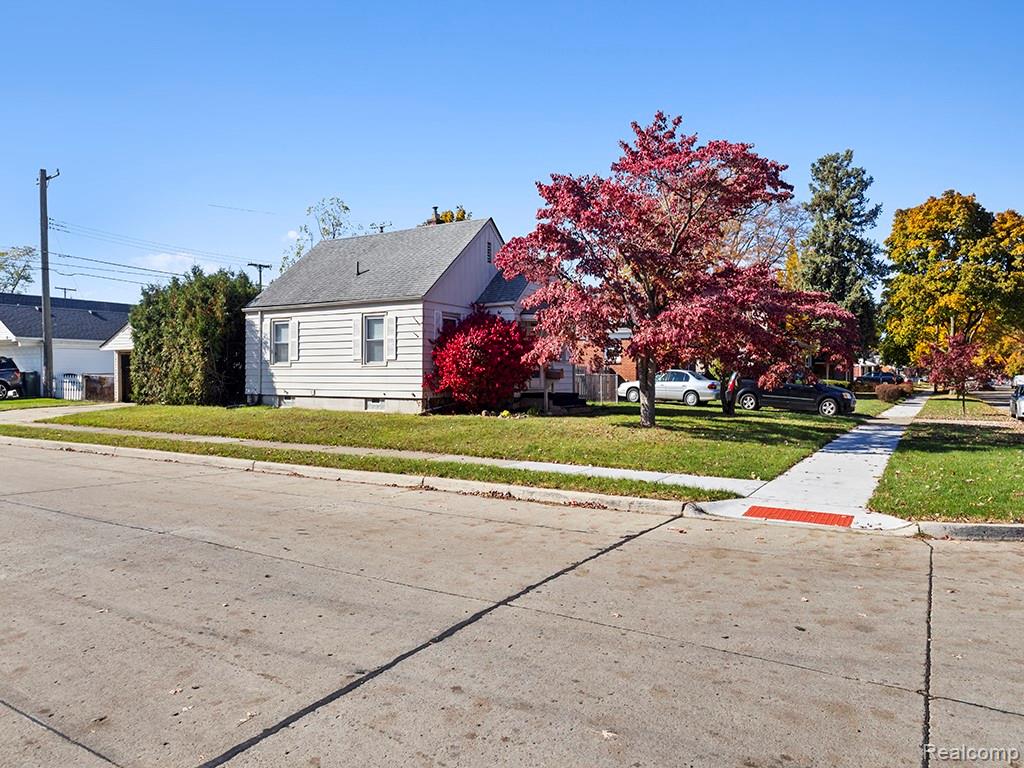 22341 Nowlin Street Dearborn, MI 48124 - Photo 28 of 39