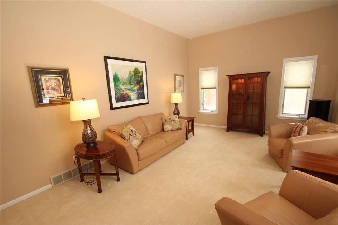 37 Split Rock Road Pittsford, NY 14534 - Photo 12 of 29