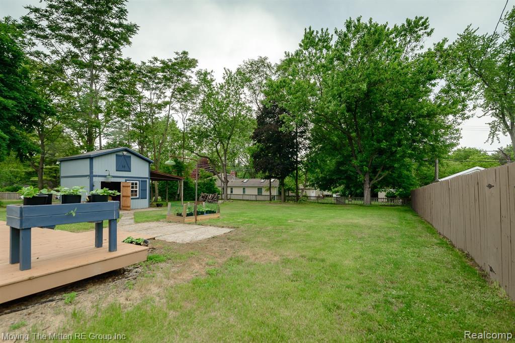 12051 Stark Road Livonia, MI 48150 - Photo 33 of 47 Gallery Image 33