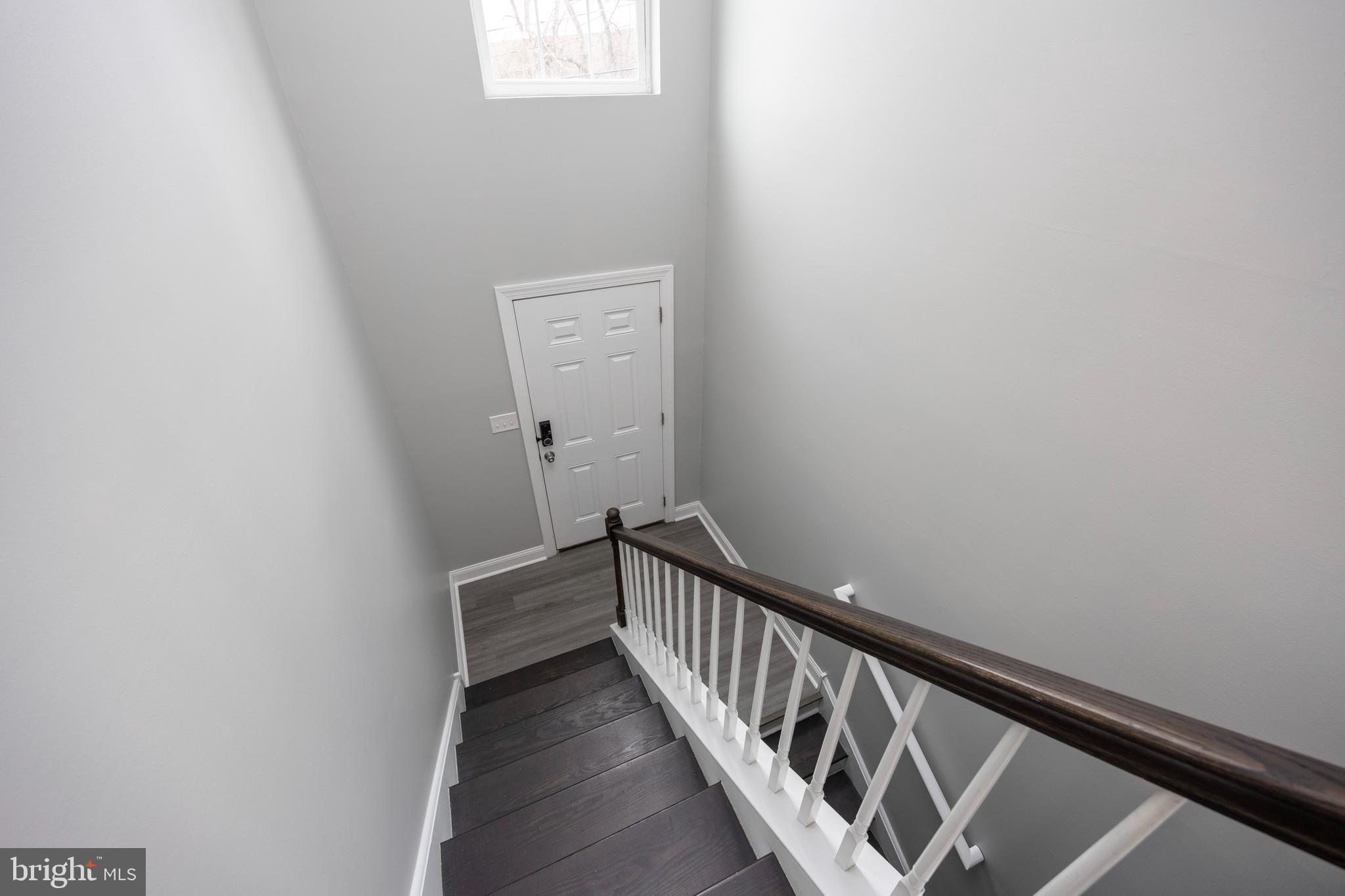 622 Fulton Street Conshohocken, PA 19428 - Photo 11 of 78 and steps to lower level