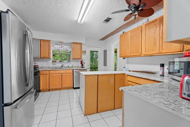 $275,000 | 1742 Sunrise Trail, Kingwood, TX 77339