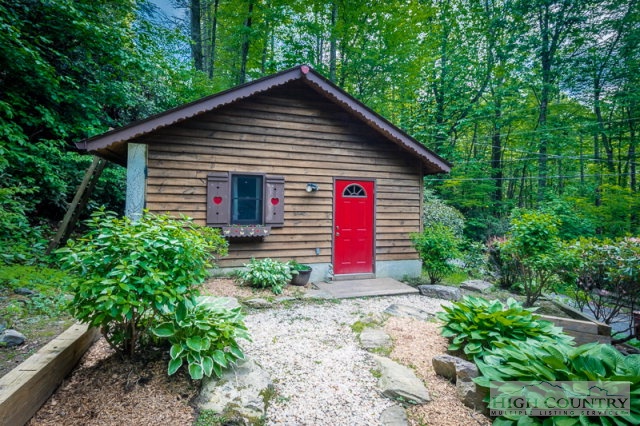 529 Laurel Ridge, Unit F28 Banner Elk, NC 28604 - Photo 24 of 36 Gallery Image 24