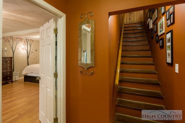 529 Laurel Ridge, Unit F28 Banner Elk, NC 28604 - Photo 9 of 36 Gallery Image 9
