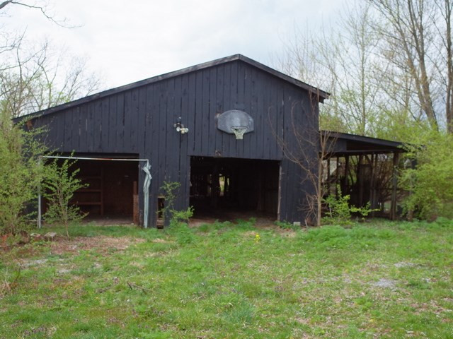 296 Mt Carmel Road Paris, KY 40361 - Photo 29 of 32 Gallery Image 29