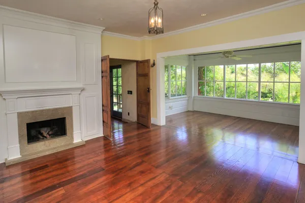 $6,000 | 333 East Victoria Street, Santa Barbara, CA 93101