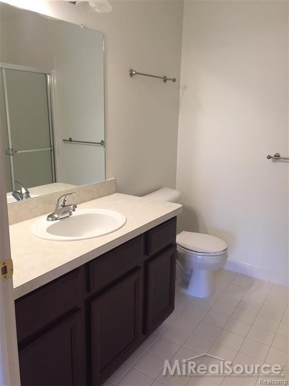 1719 Deepwood Circle Rochester, MI 48307 - Photo 12 of 20 13.jpg
