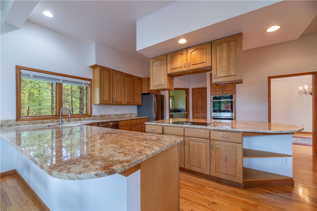 1717 Red Hawk Road Silverthorne, CO 80498 - Photo 9 of 35 Gallery Image 9