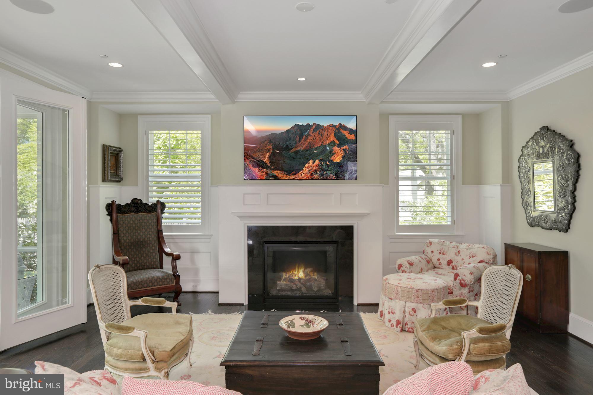 10011 Frederick Avenue Kensington, MD 20895 - Photo 23 of 72 Family Room