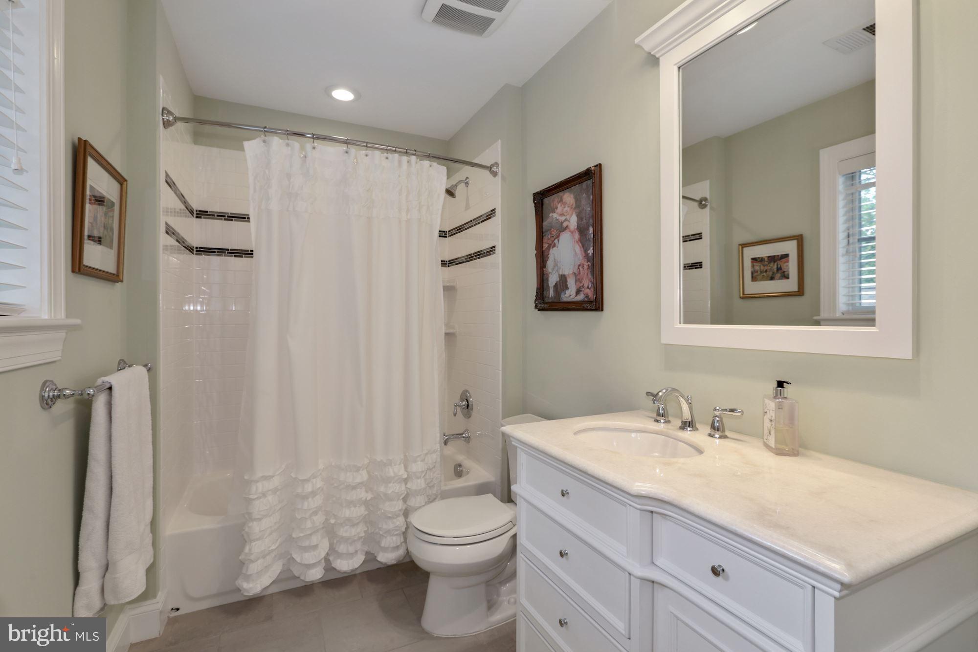 10011 Frederick Avenue Kensington, MD 20895 - Photo 46 of 72 Bedroom #2 with En-suite Bath