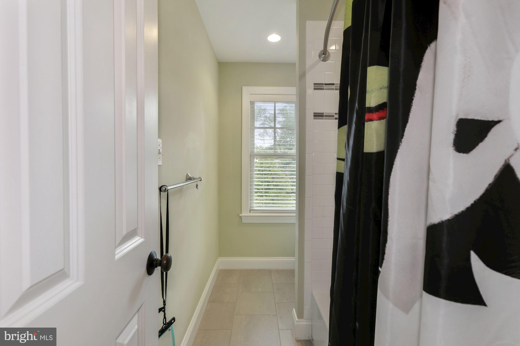 10011 Frederick Avenue Kensington, MD 20895 - Photo 51 of 72 Bathroom #3