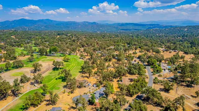 $499,999 | 41028 Shandee Lane, Ahwahnee, CA 93601