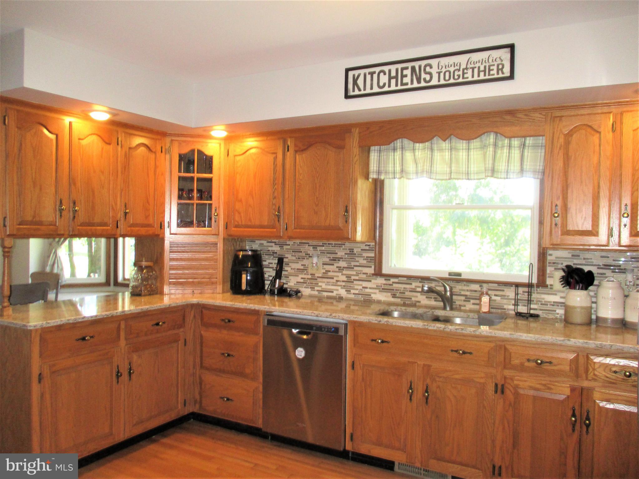 526 Sugar Hollow Road Berkeley Springs, WV 25411 - Photo 12 of 57