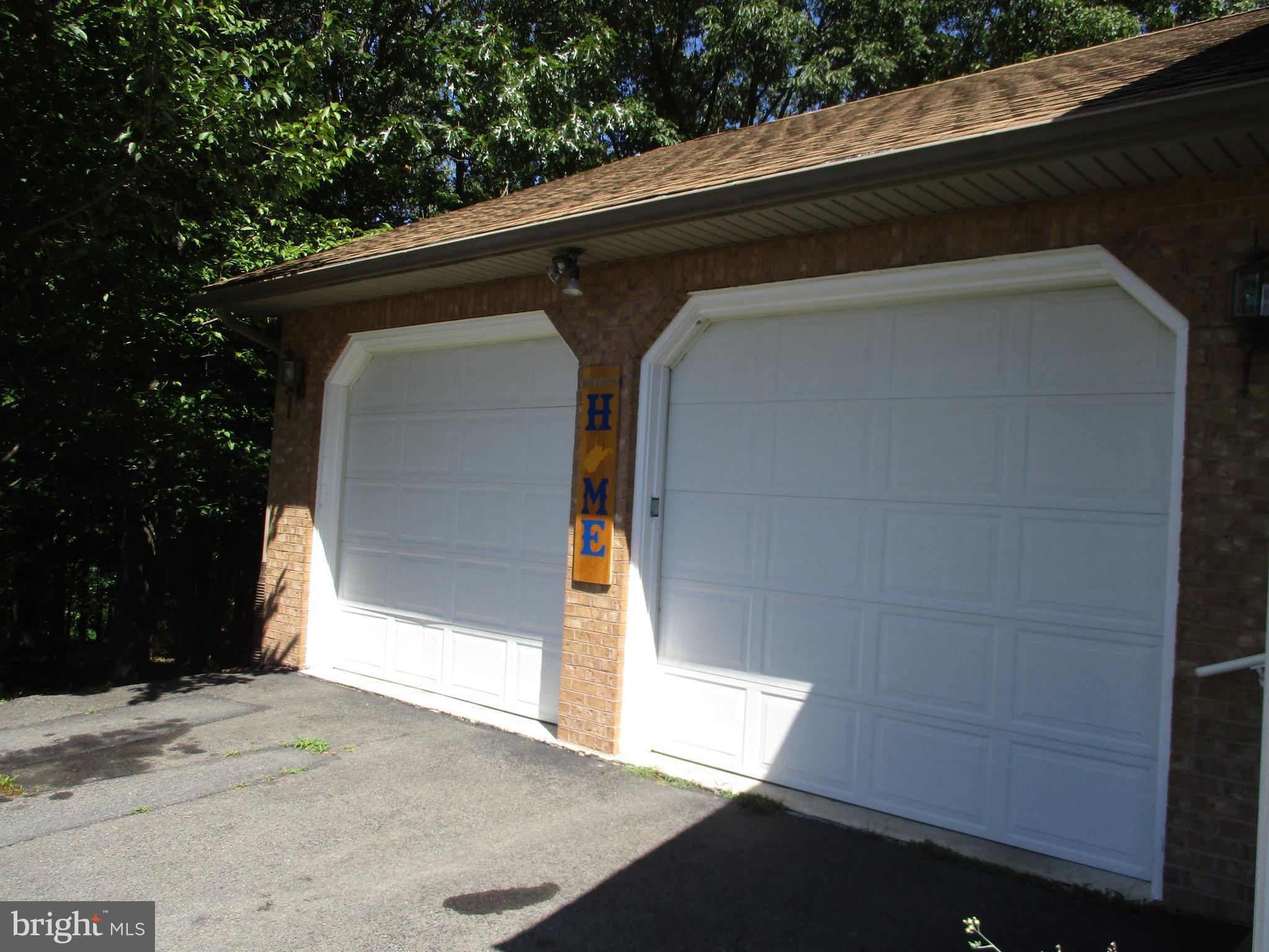 526 Sugar Hollow Road Berkeley Springs, WV 25411 - Photo 4 of 57