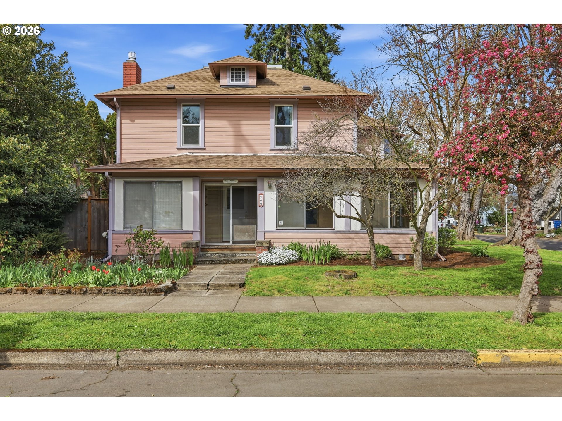 446 E Street Springfield, OR 97477 - Photo 3 of 42 Gallery Image 3