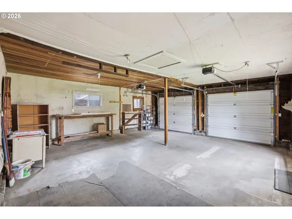 $440,000 | 446 E Street, Springfield, OR 97477