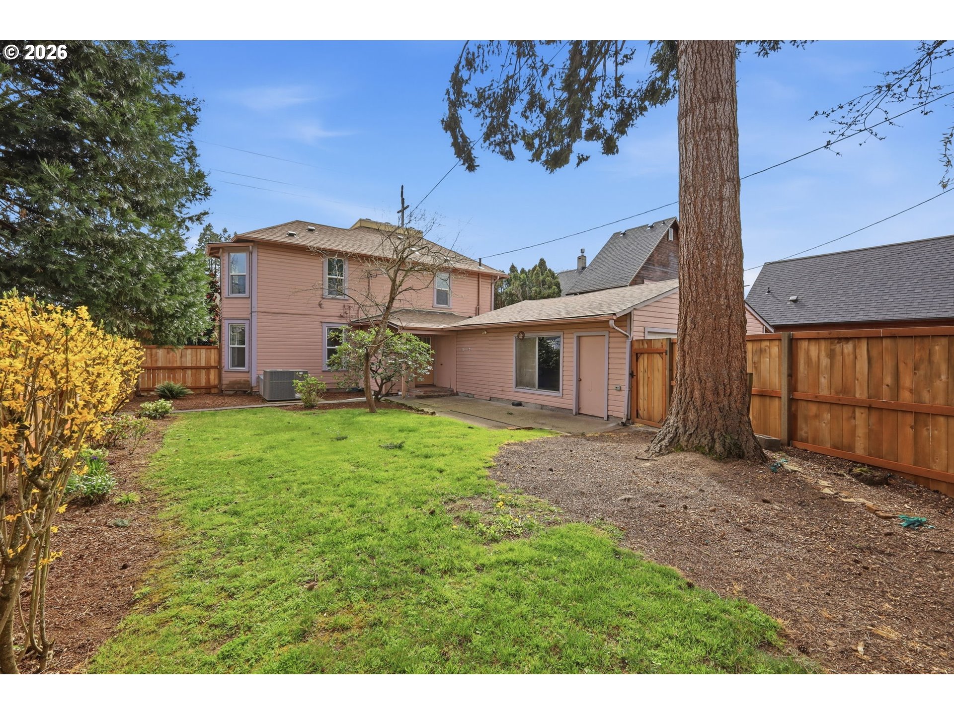 446 E Street Springfield, OR 97477 - Photo 36 of 42 Gallery Image 36