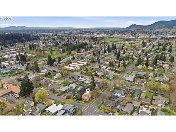 $440,000 | 446 E Street, Springfield, OR 97477