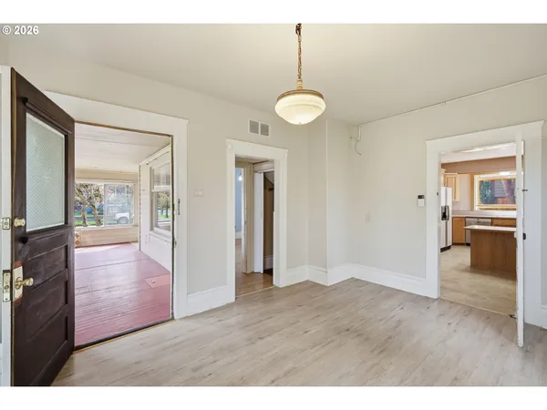 $440,000 | 446 E Street, Springfield, OR 97477