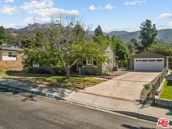 $5,000 | 10780 Deliban Street, Tujunga, CA 91042