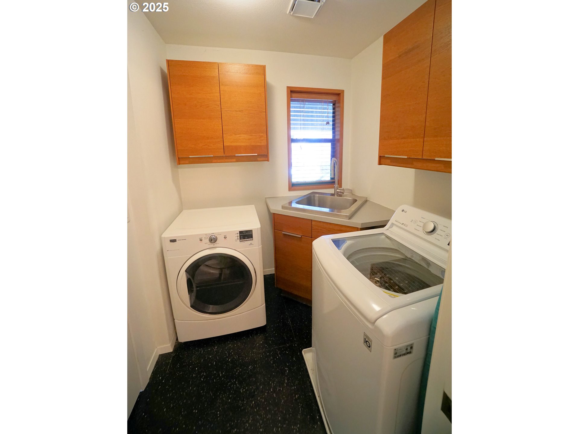 124 Southwest 6th Court Gresham, OR 97080 - Photo 24 of 48