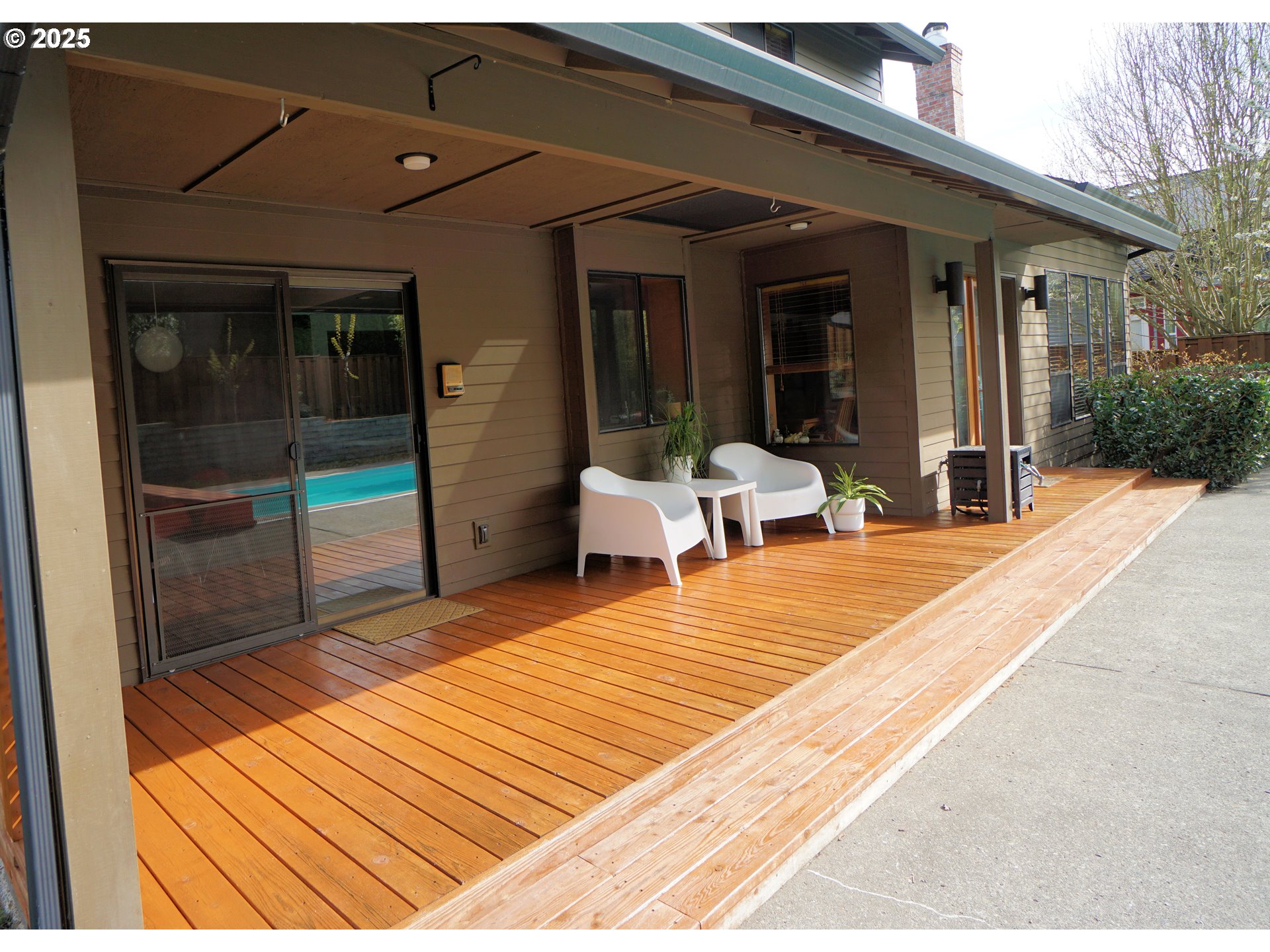 124 Southwest 6th Court Gresham, OR 97080 - Photo 38 of 48