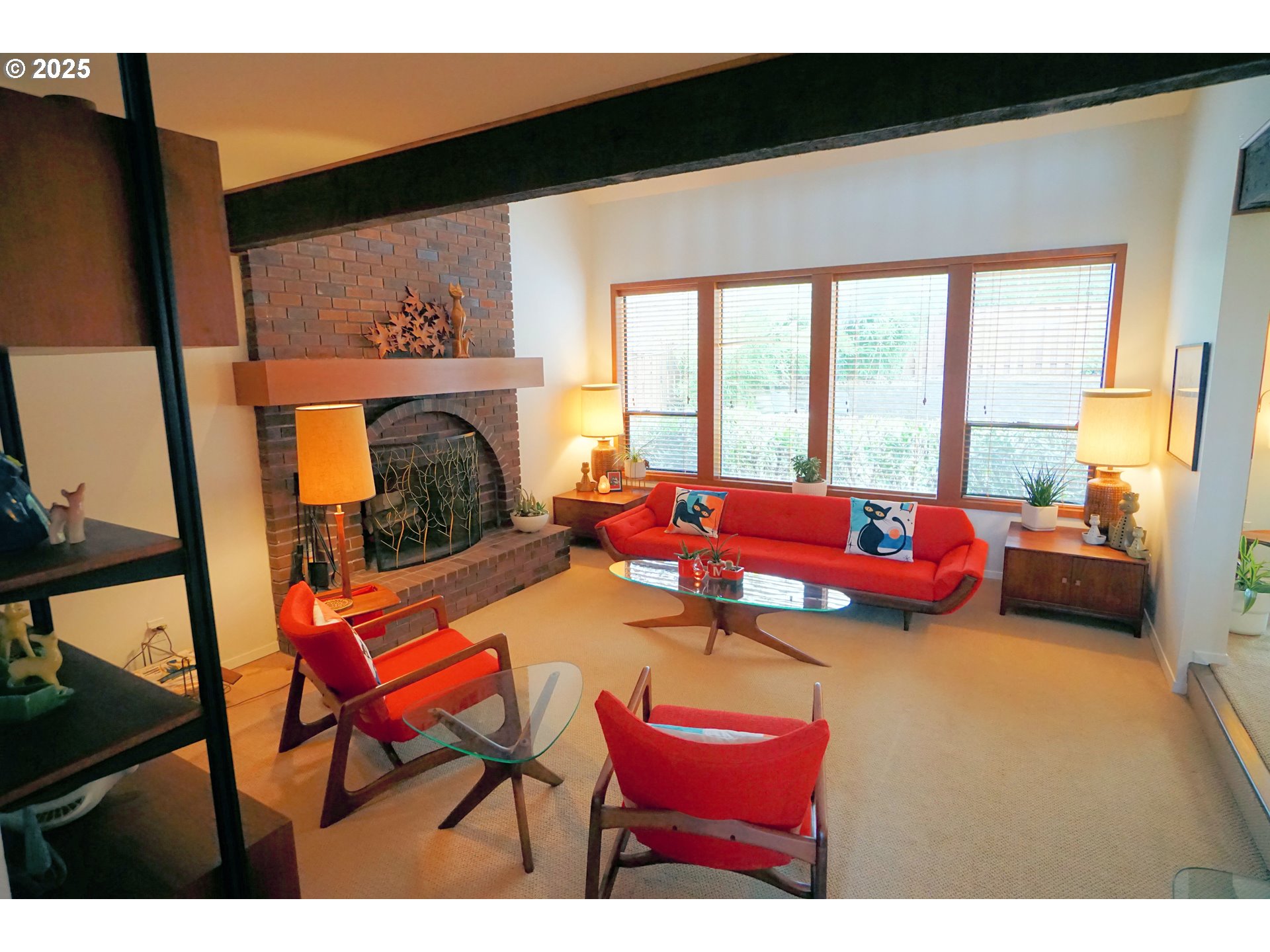 124 Southwest 6th Court Gresham, OR 97080 - Photo 9 of 48