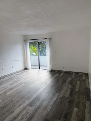 $2,100 | 2498 Southwest 17th Avenue, Unit 4311, Miami, FL 33133