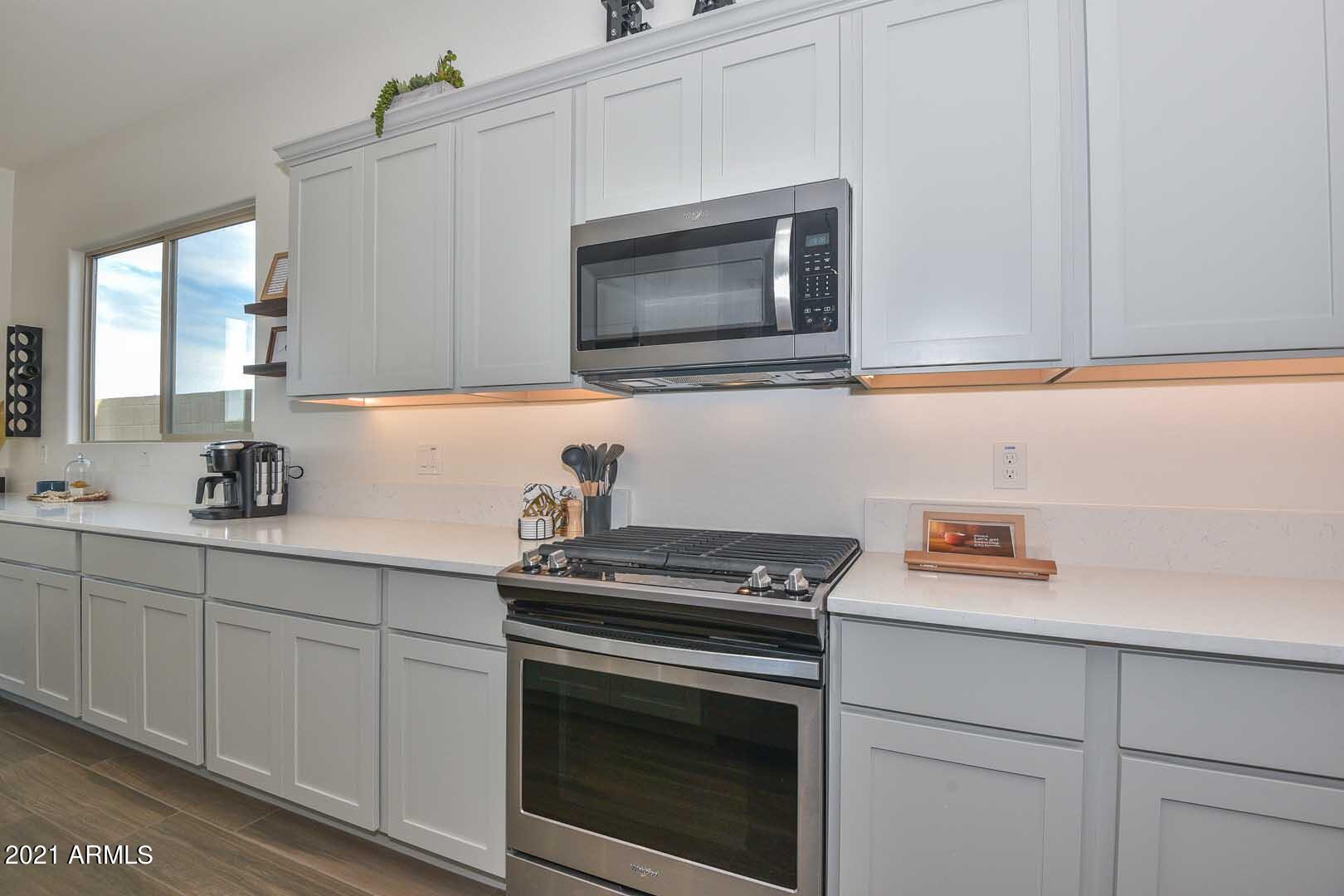 17787 West Sunward Drive Goodyear, AZ 85338 - Photo 12 of 50 Kitchen3