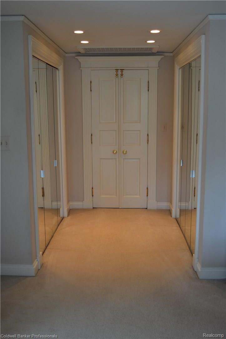 21 Beacon Hill Road Grosse Pointe, MI 48236 - Photo 66 of 93 DSC_0681.jpg