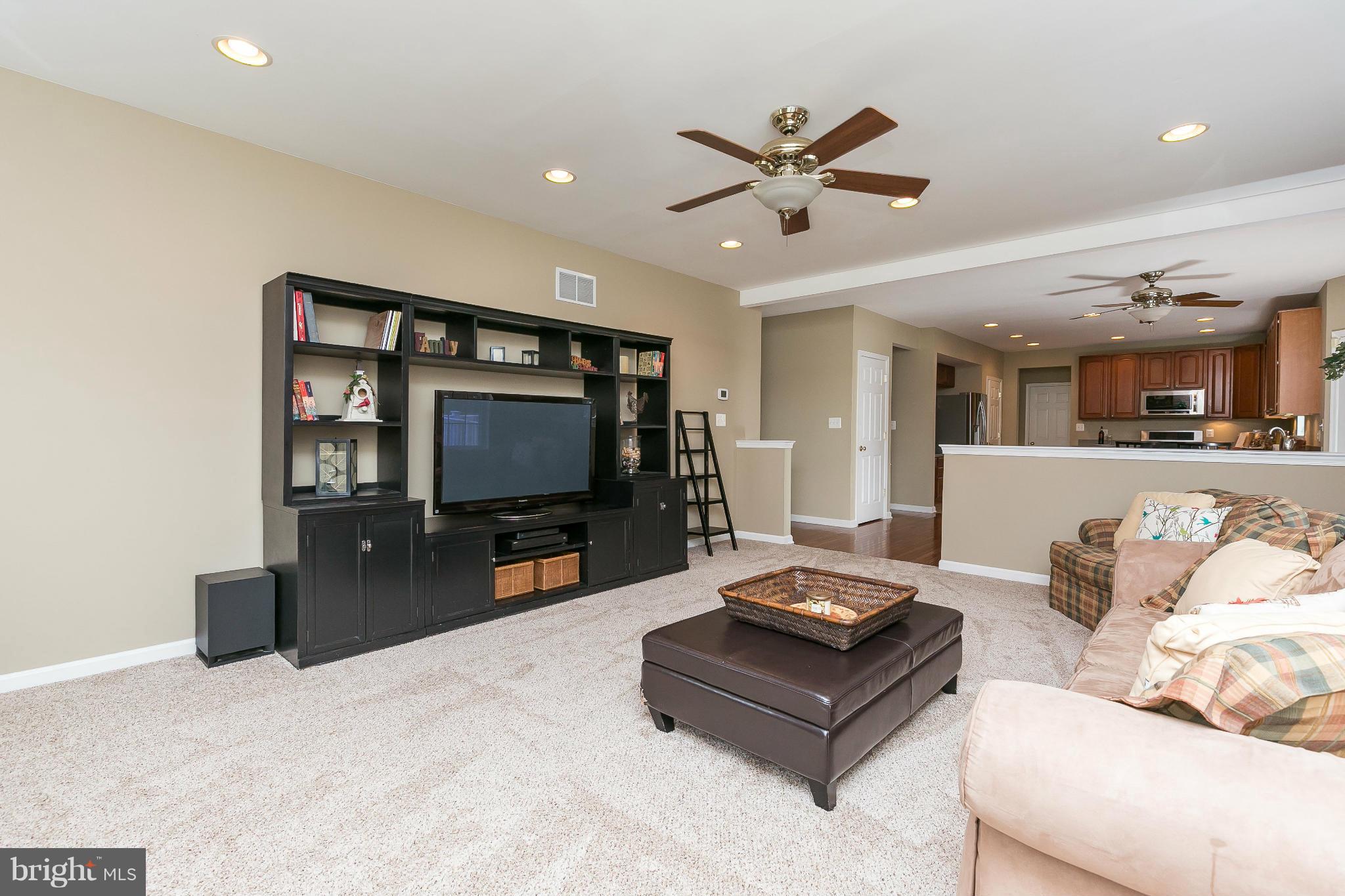 1231 Nottingham Road Westminster, MD 21157 - Photo 11 of 30 Family Room