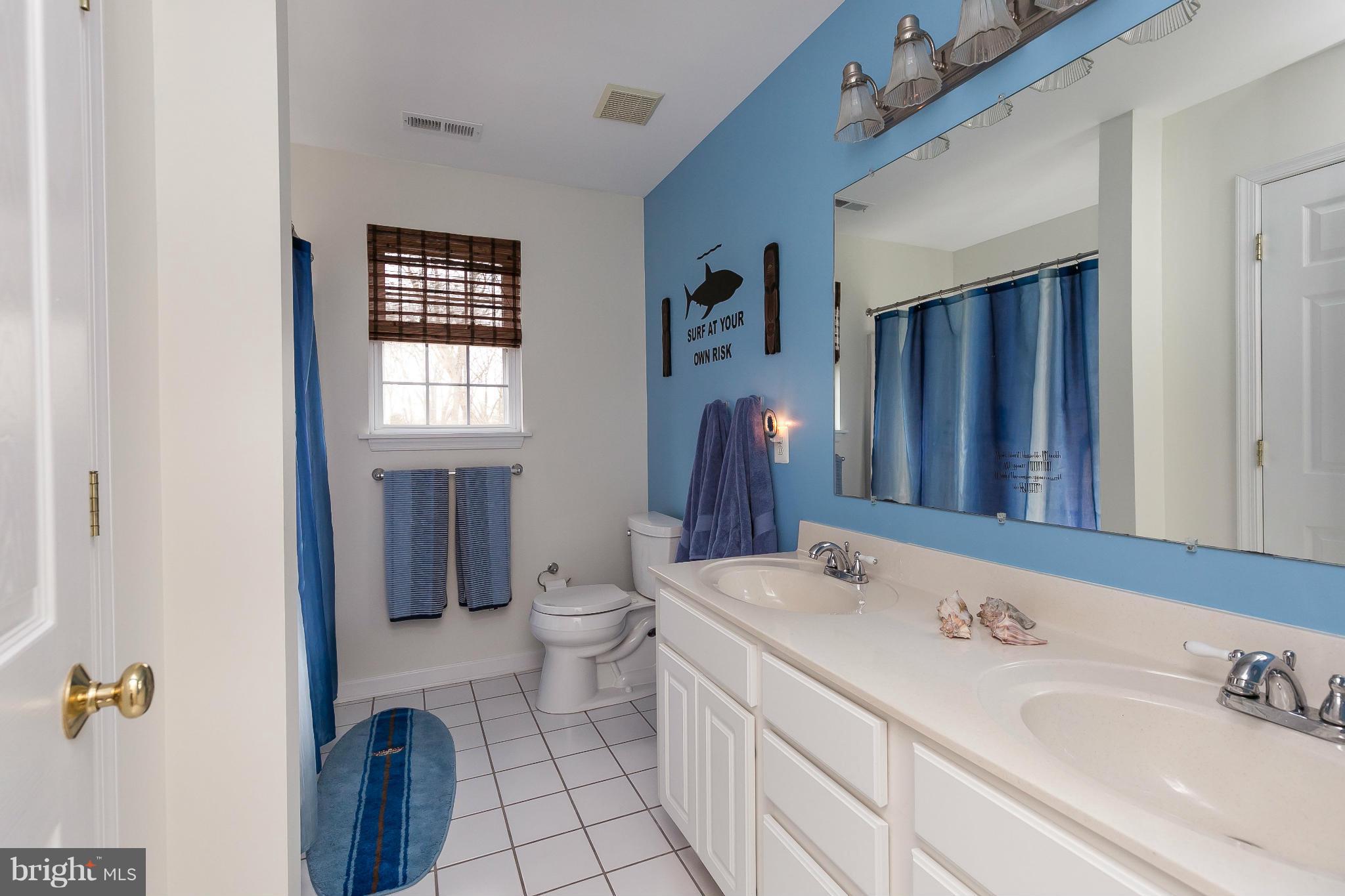1231 Nottingham Road Westminster, MD 21157 - Photo 19 of 30 Hall Bath