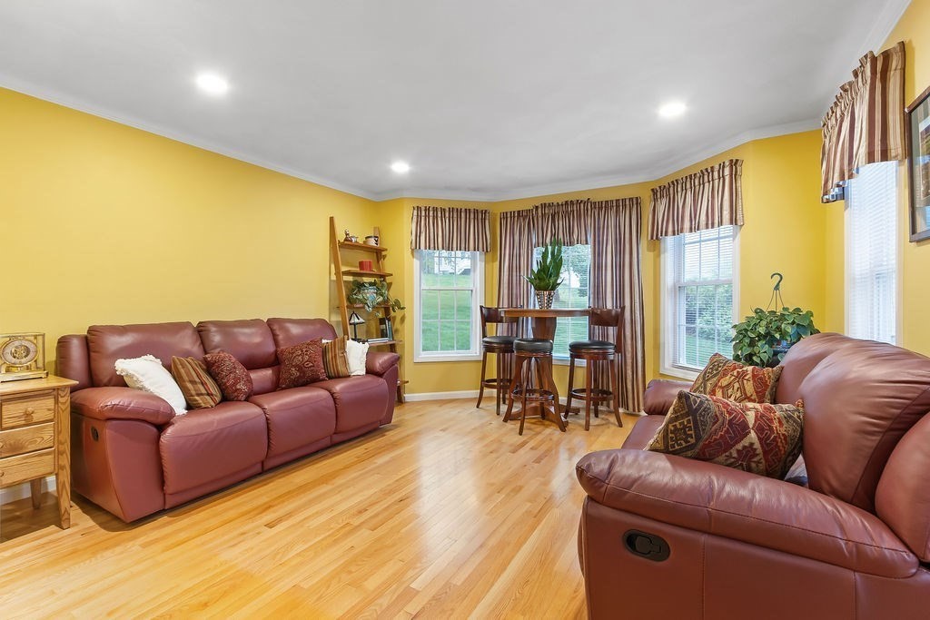 19 Miele Road Marlborough, MA 01752 - Photo 8 of 39 Gallery Image 8