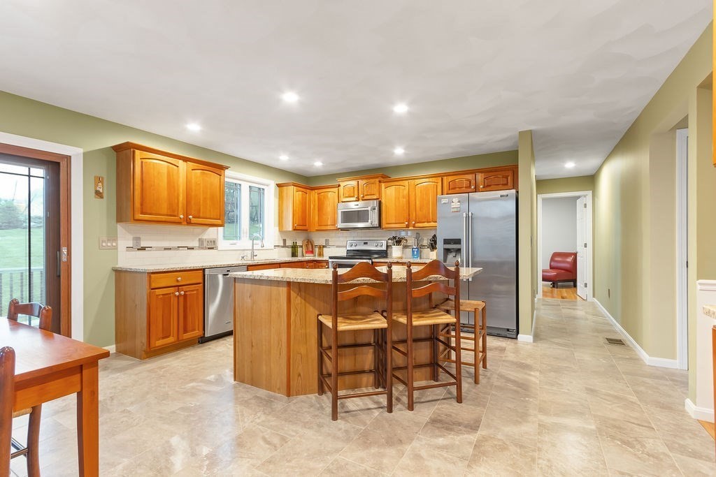 19 Miele Road Marlborough, MA 01752 - Photo 10 of 39 Gallery Image 10