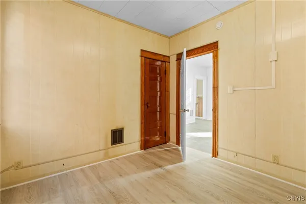 $220,000 | 806 Wager Street, Utica, NY 13502