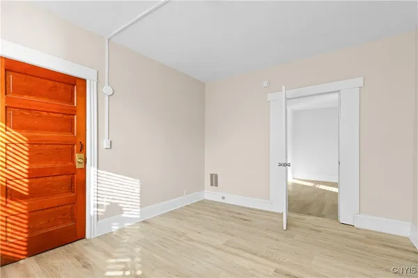 $220,000 | 806 Wager Street, Utica, NY 13502