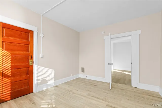 $220,000 | 806 Wager Street, Utica, NY 13502