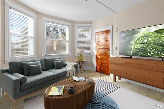 $220,000 | 806 Wager Street, Utica, NY 13502