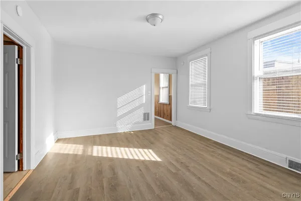 $220,000 | 806 Wager Street, Utica, NY 13502