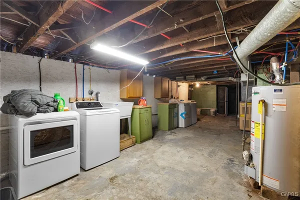 $220,000 | 806 Wager Street, Utica, NY 13502