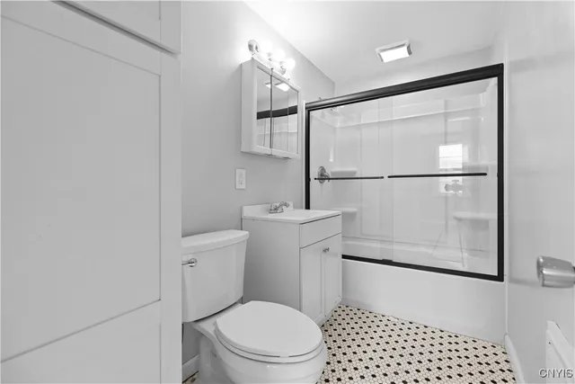 $220,000 | 806 Wager Street, Utica, NY 13502