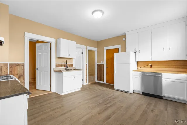 $220,000 | 806 Wager Street, Utica, NY 13502