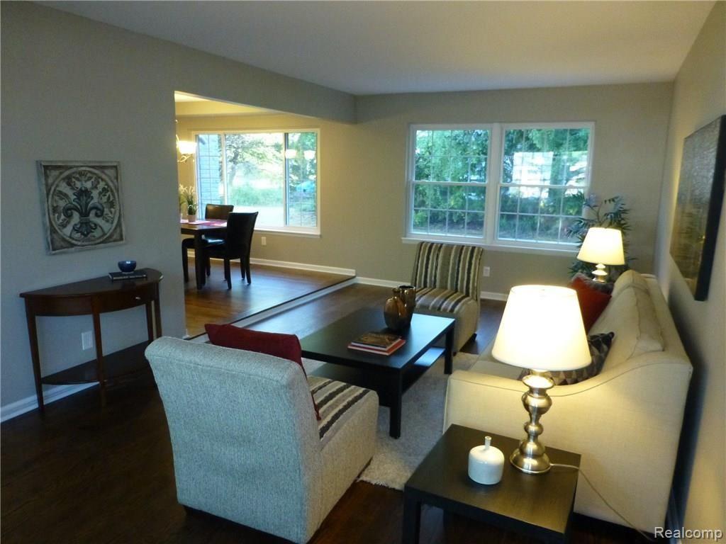5895 Raven Road Bloomfield Hills, MI 48301 - Photo 6 of 43 P1060732.JPG