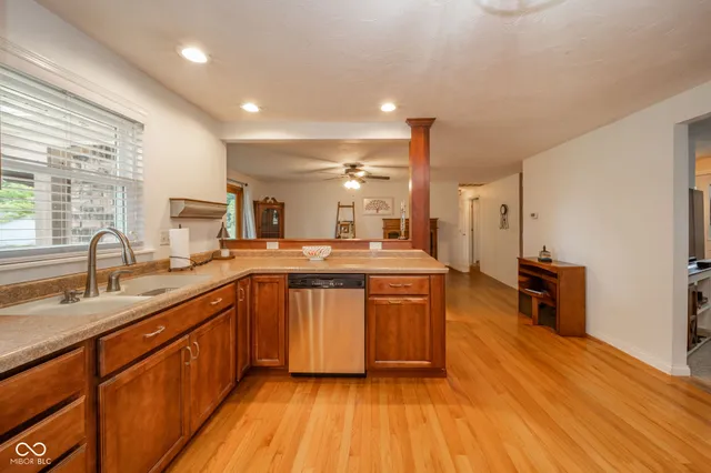 $270,000 | 104 East Woodland Drive, Pendleton, IN 46064