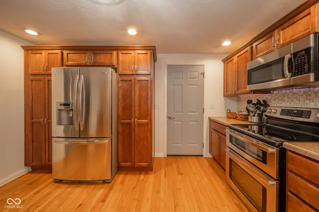 $270,000 | 104 East Woodland Drive, Pendleton, IN 46064