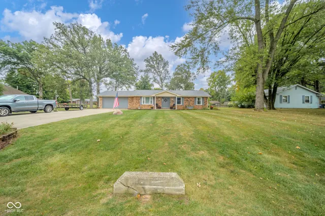 $270,000 | 104 East Woodland Drive, Pendleton, IN 46064