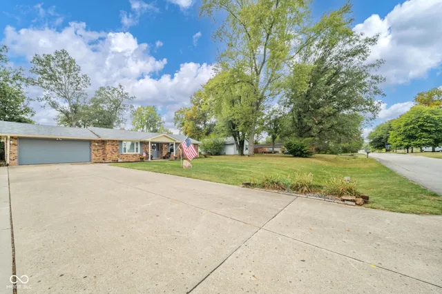 $270,000 | 104 East Woodland Drive, Pendleton, IN 46064