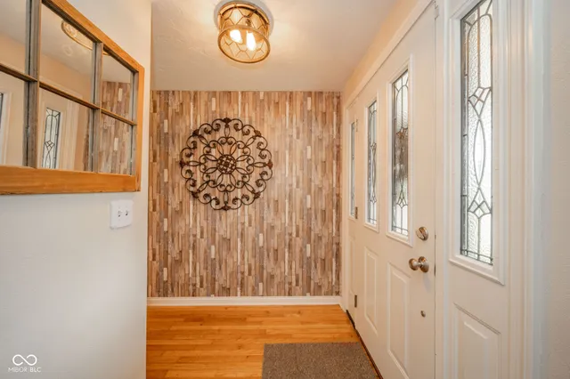 $270,000 | 104 East Woodland Drive, Pendleton, IN 46064